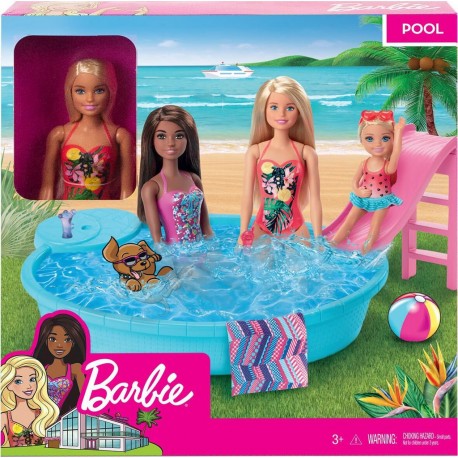 BARBIE Poupée et la piscine la poupée et la piscine