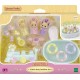 SYLVANIAN FAMILIES Coffret Les triplés Lapin Crème et accessoires de bain le coffret