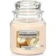 YANKEE CANDLE Bougie moyenne Glaçage vanille la bougie