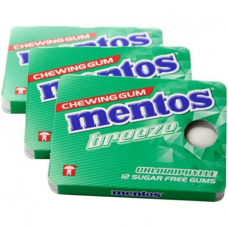 Mentos Gum Breeze Fraise (Lot économique de 3 paquets)